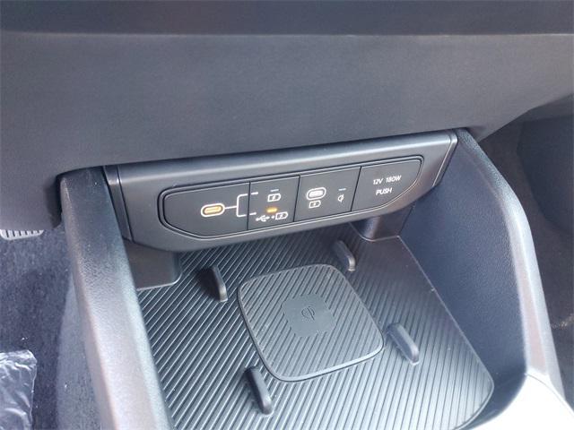 new 2025 Kia K4 car, priced at $23,598