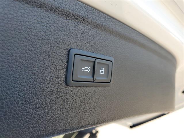 used 2020 Audi Q5 car, priced at $23,880