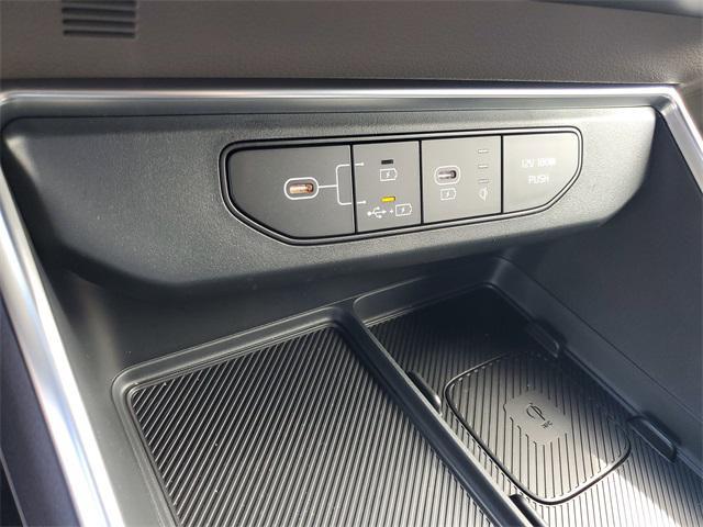 new 2026 Kia Carnival car, priced at $44,067