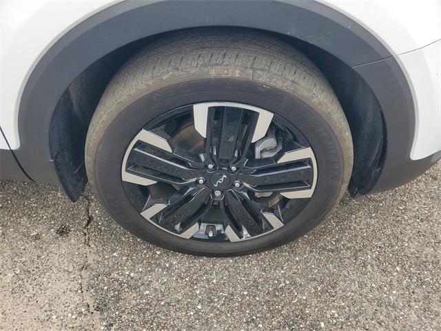 used 2024 Kia Telluride car, priced at $42,980
