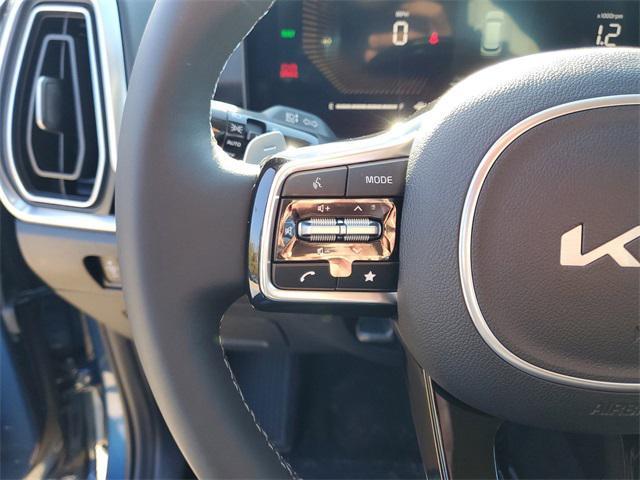 new 2025 Kia Sorento Hybrid car, priced at $35,985