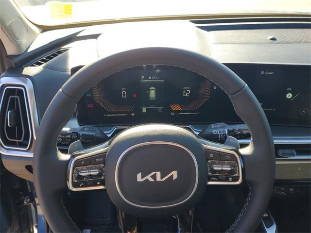 new 2025 Kia Sorento Hybrid car, priced at $35,985