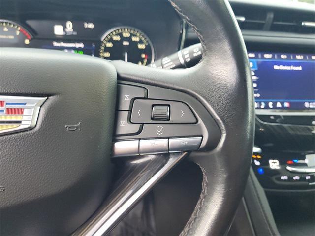 used 2023 Cadillac XT6 car, priced at $31,500