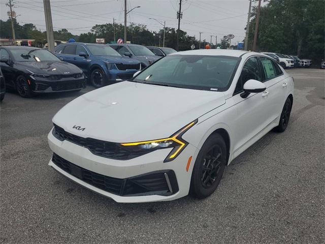 new 2025 Kia K5 car, priced at $26,231