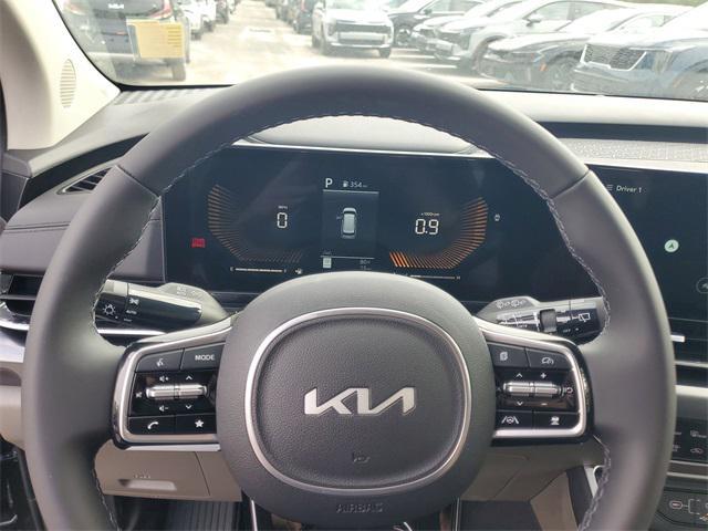 new 2025 Kia Carnival car, priced at $36,067
