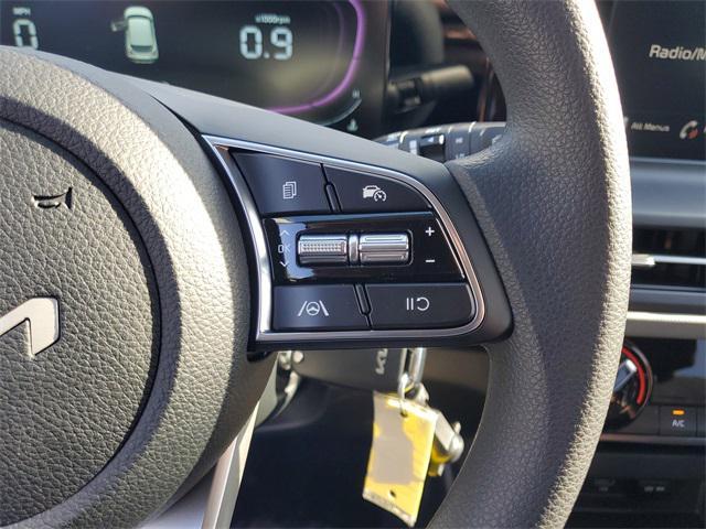 new 2025 Kia Seltos car, priced at $24,156