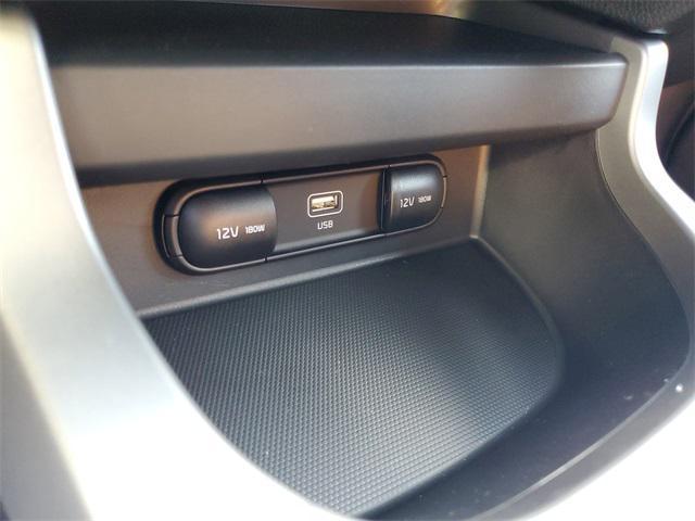 new 2025 Kia Seltos car, priced at $24,156