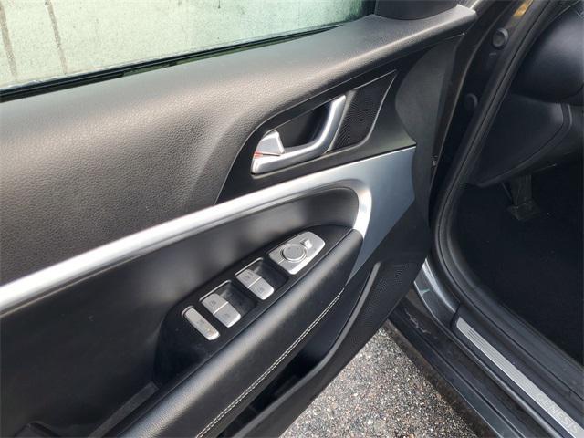 used 2022 Genesis G70 car, priced at $25,000