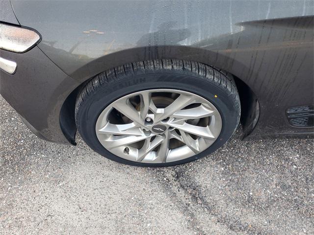 used 2022 Genesis G70 car, priced at $25,000