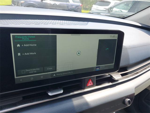 new 2025 Kia Carnival car, priced at $39,011
