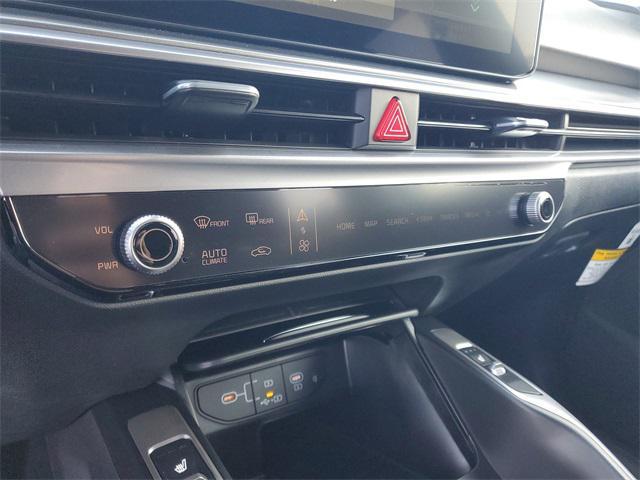 new 2026 Kia Sorento Hybrid car, priced at $38,281