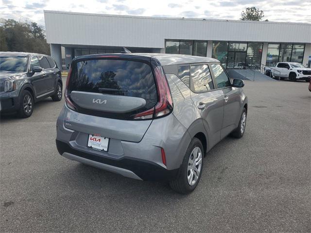 new 2025 Kia Soul car, priced at $19,192