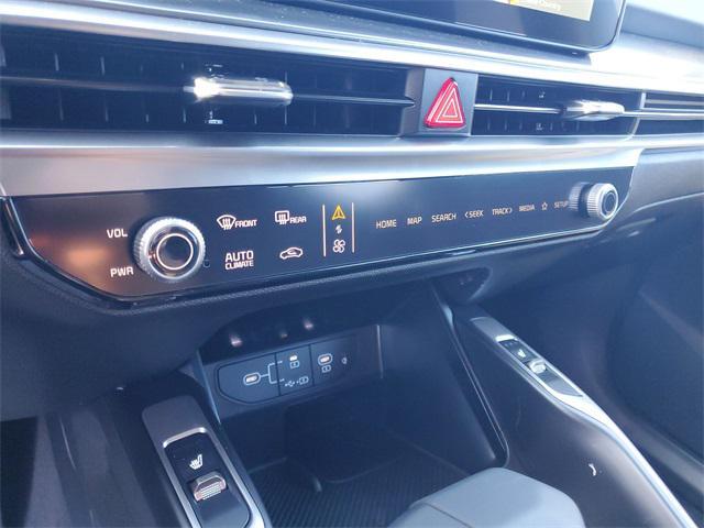 new 2025 Kia Sorento car, priced at $31,692
