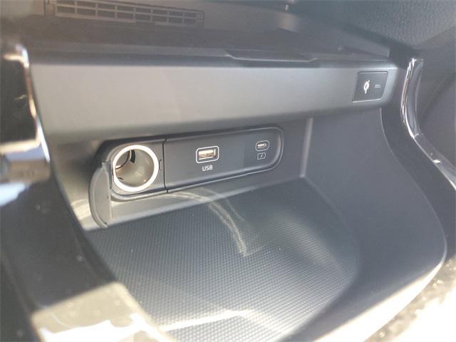 new 2025 Kia Seltos car, priced at $24,003