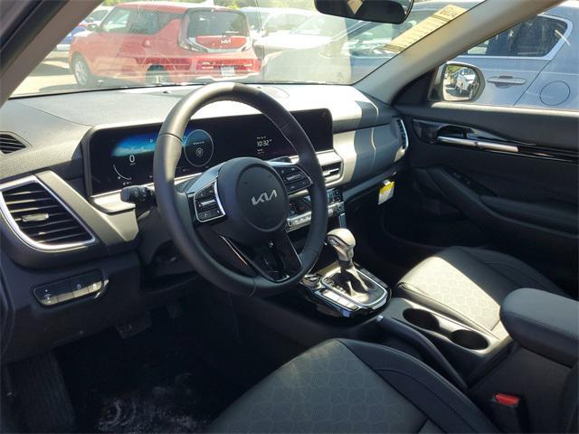 new 2025 Kia Seltos car, priced at $24,003