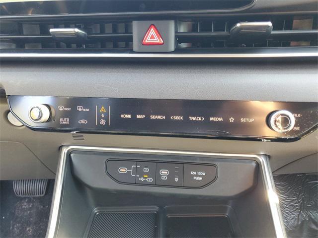 new 2025 Kia Carnival car, priced at $40,270
