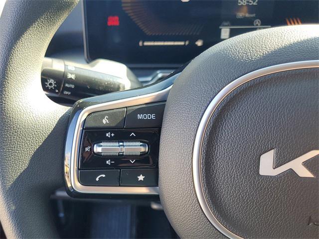 new 2025 Kia Sorento car, priced at $31,021