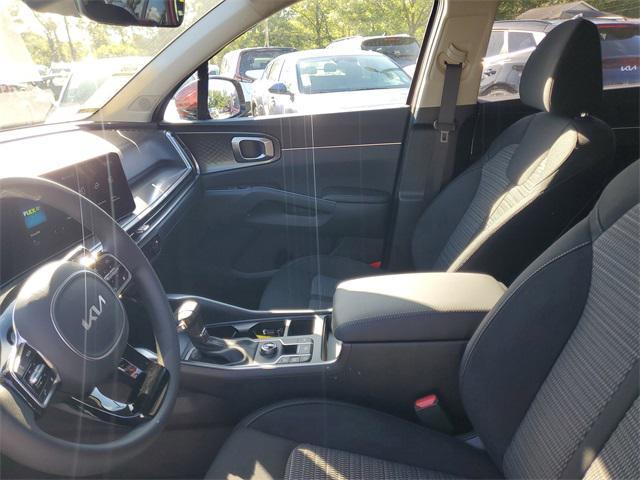 new 2025 Kia Sorento car, priced at $31,021