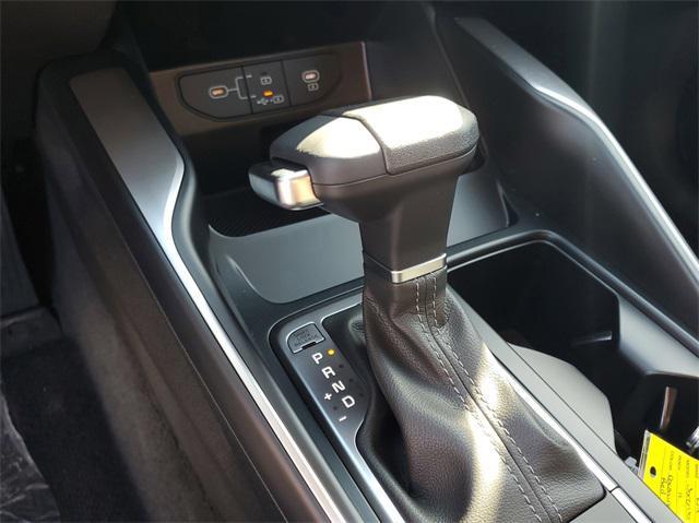 new 2025 Kia Sorento car, priced at $31,021
