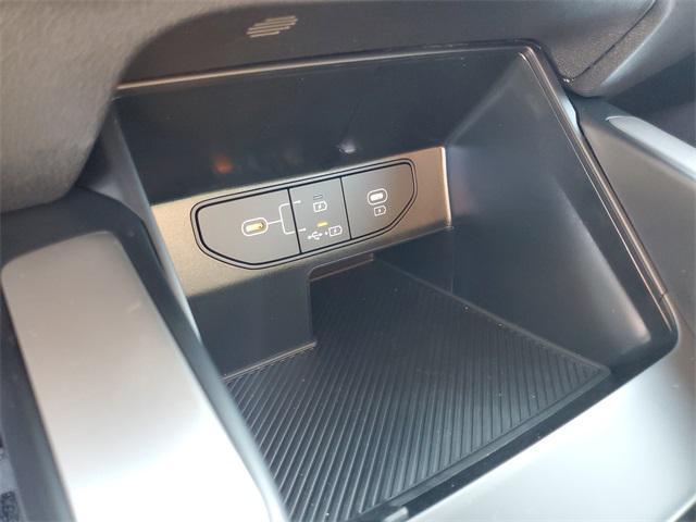 new 2025 Kia Sorento car, priced at $29,627