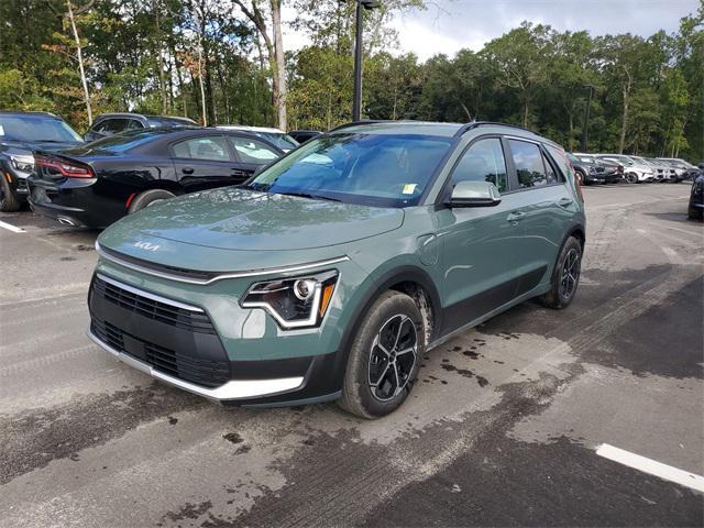 new 2025 Kia Niro Plug-In Hybrid car, priced at $32,841