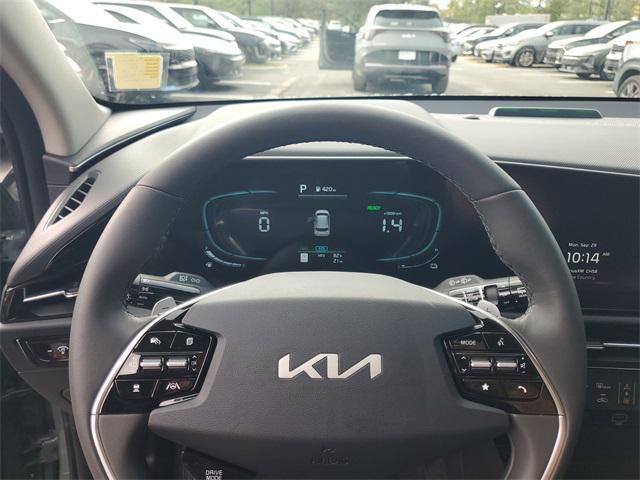 new 2025 Kia Niro Plug-In Hybrid car, priced at $32,841