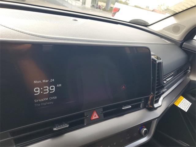 new 2025 Kia Sportage car, priced at $29,962