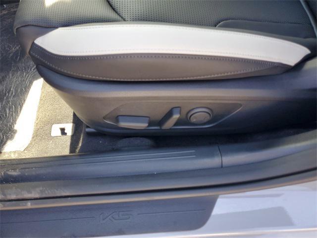 new 2025 Kia K5 car, priced at $25,942