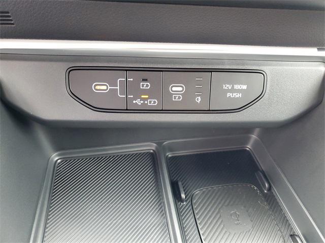 new 2026 Kia Carnival car, priced at $52,000