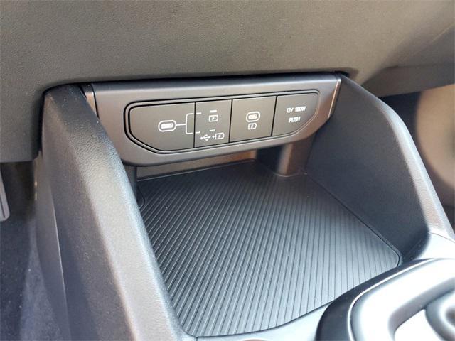 new 2025 Kia K4 car, priced at $22,012