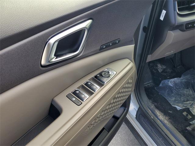 new 2026 Kia Carnival Hybrid car, priced at $43,320