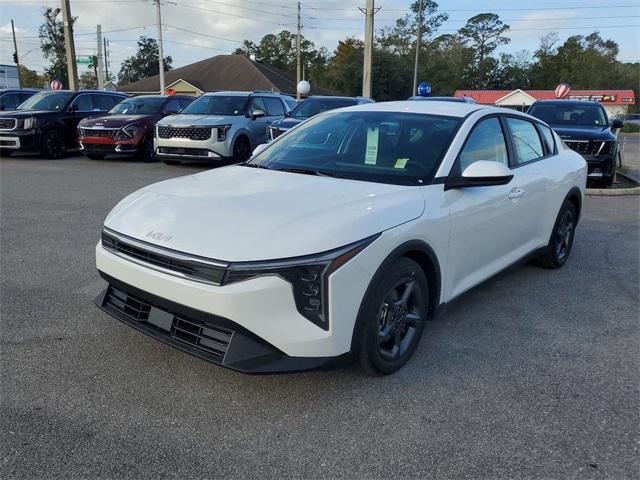 new 2025 Kia K4 car, priced at $21,698