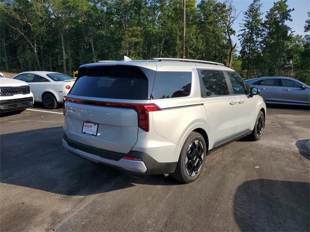 new 2025 Kia Carnival car, priced at $39,912