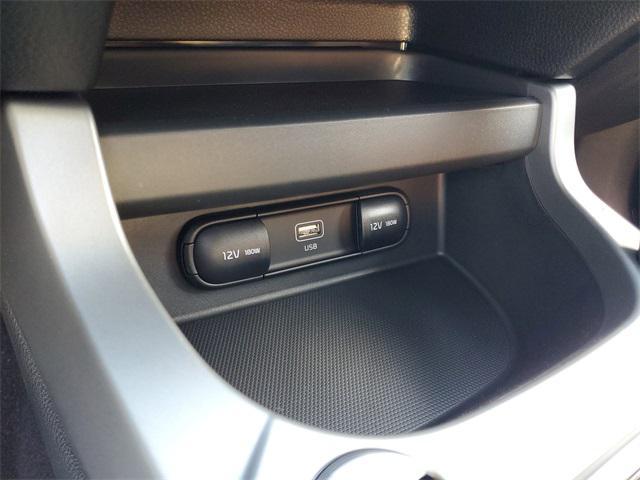 new 2025 Kia Seltos car, priced at $24,799