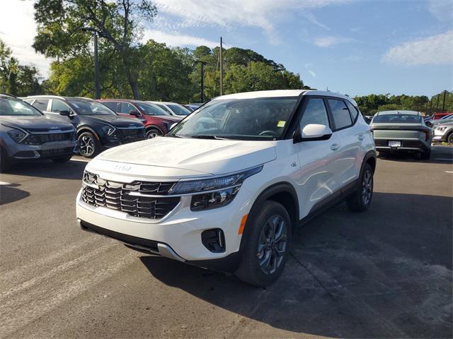 new 2025 Kia Seltos car, priced at $24,799