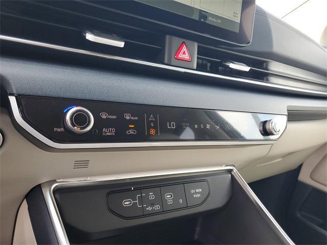 new 2026 Kia Carnival Hybrid car, priced at $41,373