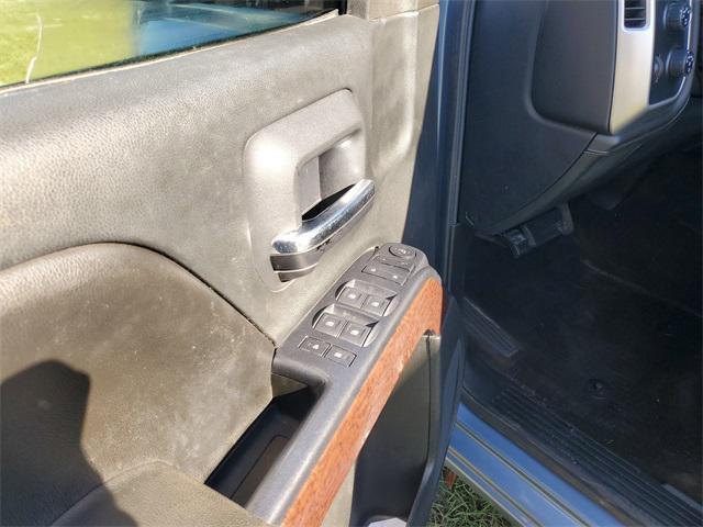 used 2015 GMC Sierra 1500 car, priced at $17,900