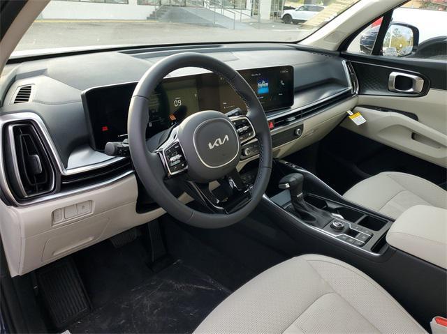 new 2025 Kia Sorento car, priced at $33,562