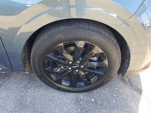 used 2022 Kia Carnival car, priced at $37,180