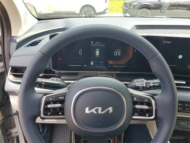 new 2025 Kia Carnival car, priced at $39,011