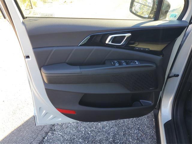 new 2026 Kia Carnival Hybrid car, priced at $51,429