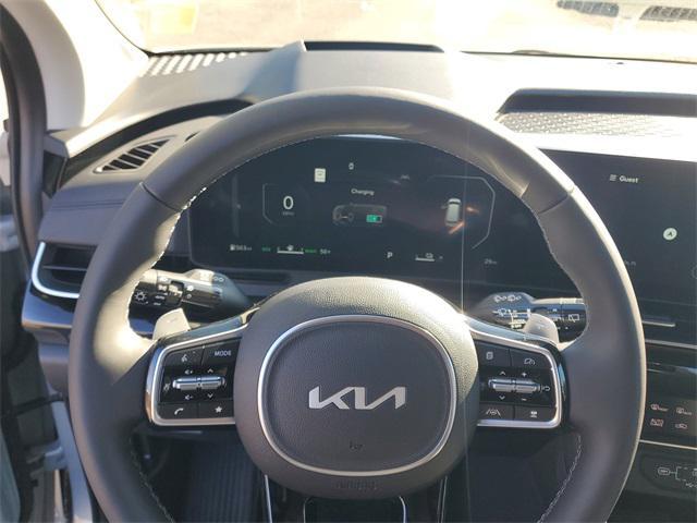 new 2026 Kia Carnival Hybrid car, priced at $51,429