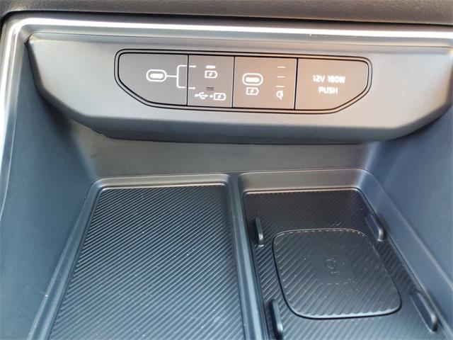 new 2026 Kia Carnival Hybrid car, priced at $51,429