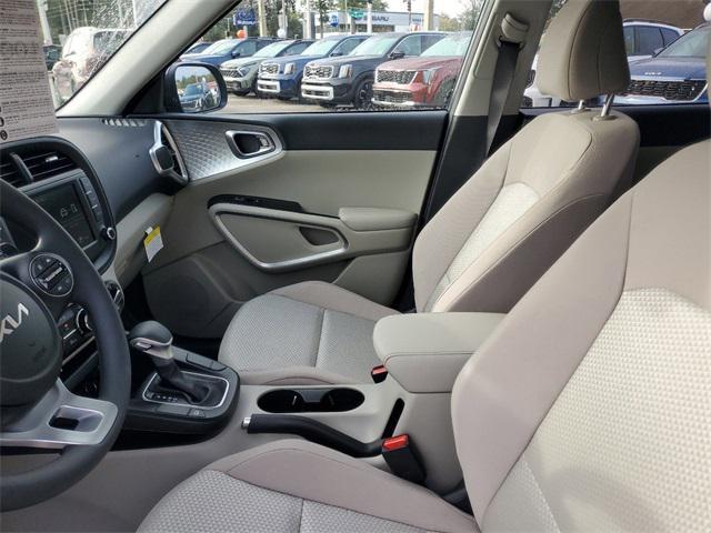 new 2025 Kia Soul car, priced at $18,930