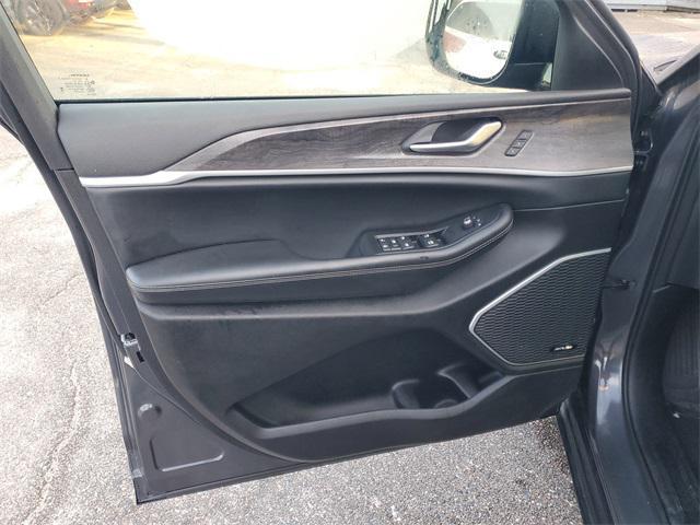 used 2024 Jeep Grand Cherokee 4xe car, priced at $25,900