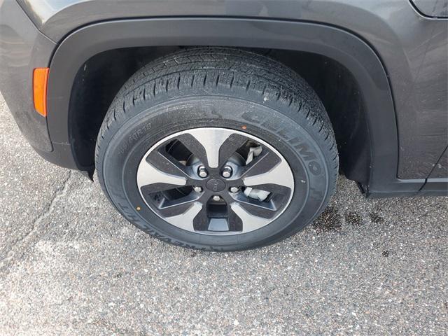 used 2024 Jeep Grand Cherokee 4xe car, priced at $25,900