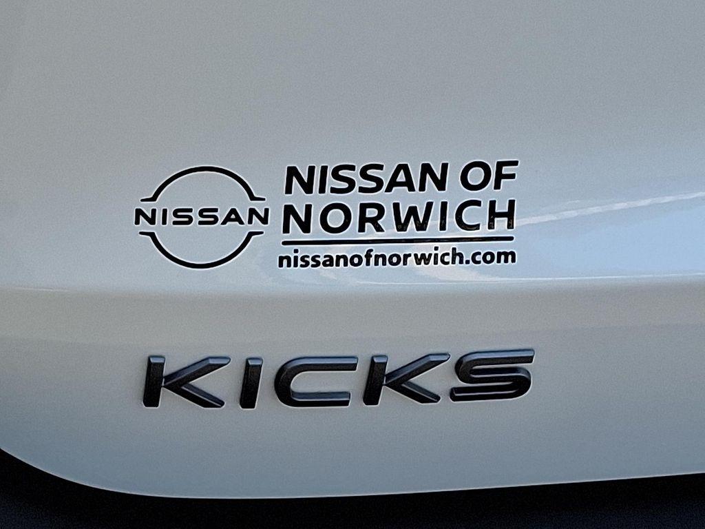 new 2025 Nissan Kicks car, priced at $29,475