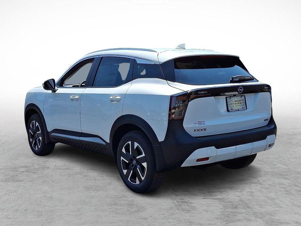 new 2025 Nissan Kicks car, priced at $29,475