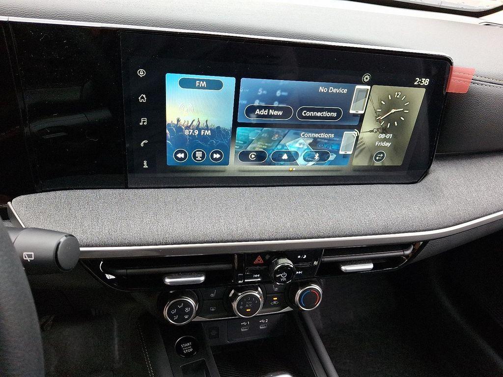 new 2025 Nissan Kicks car, priced at $29,225