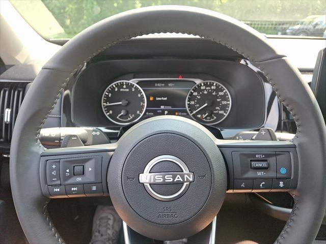 new 2025 Nissan Pathfinder car, priced at $45,865